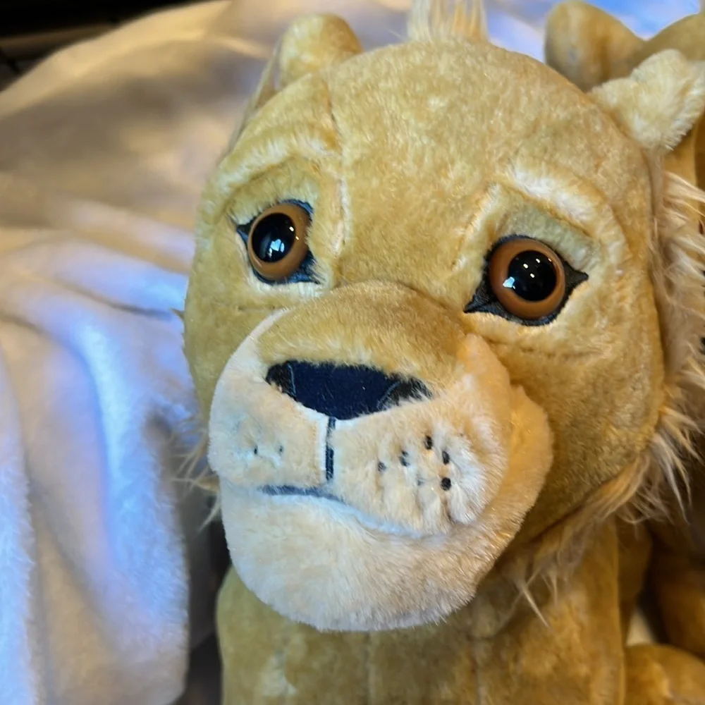 NWT Lion King stuffed animal Simba